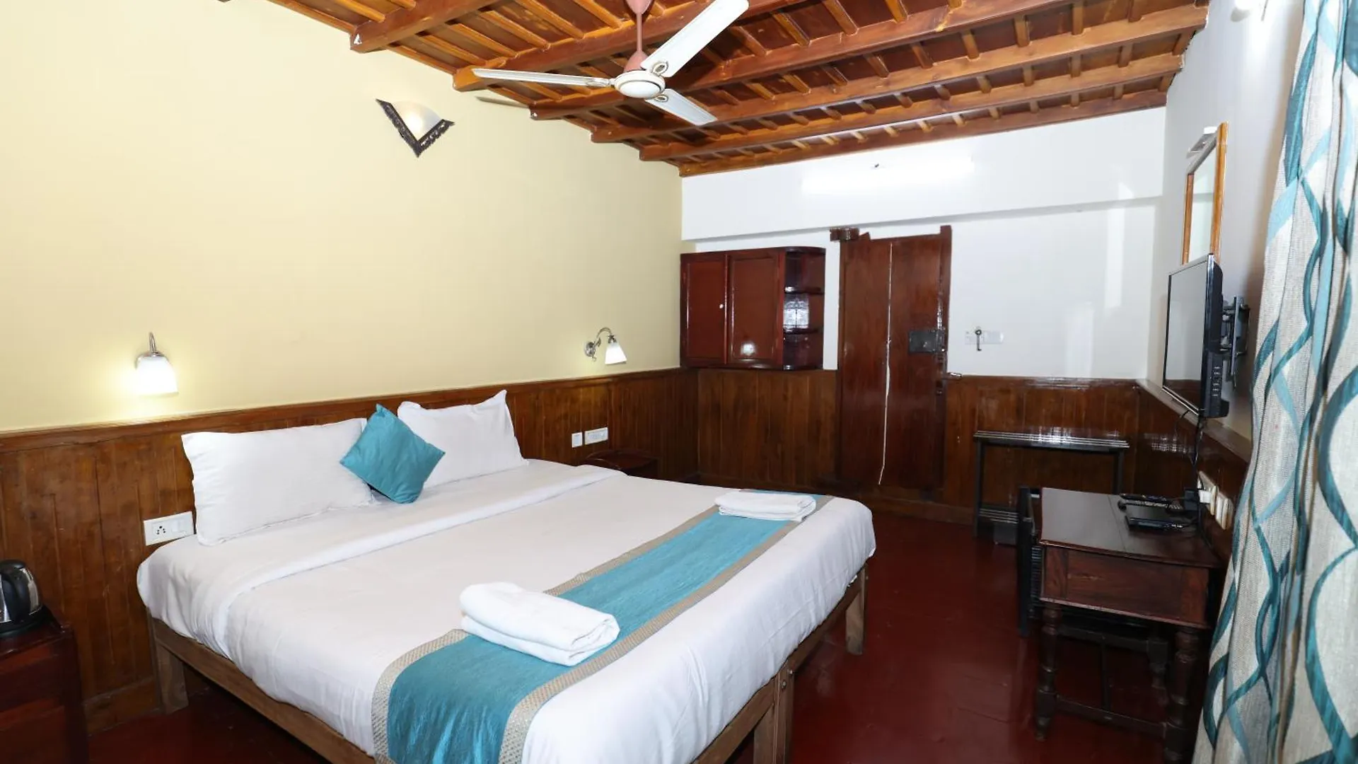 Lazo Golden Valley Resort , Муннар